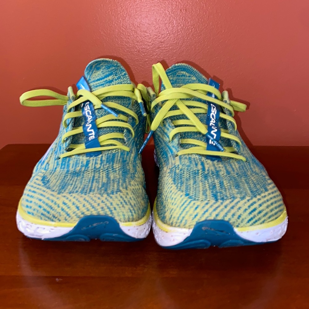 Altra men’s size 9.5.